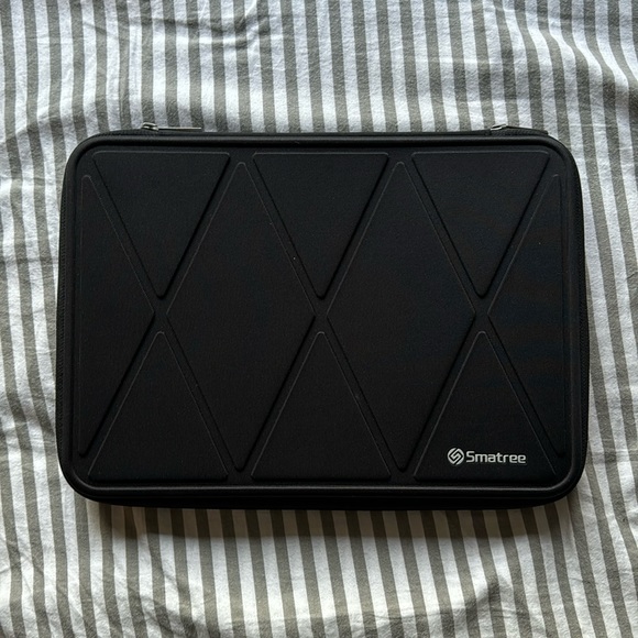 Smatree Other - Smatree Hard Shell Laptop Sleeve - 13inch